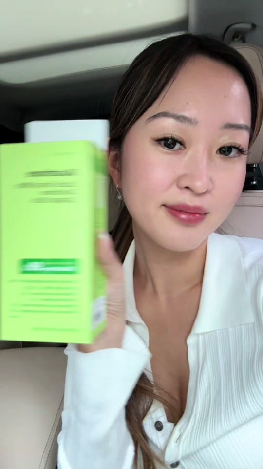 Post 7 by koreaanna on TikTok (video)