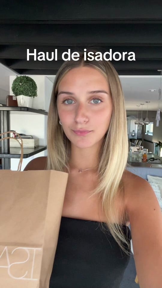 Post 10 by Priss💋 on TikTok (video)