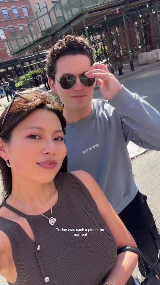 Post 8 by sallsters 🇰🇷 crushedtonic on TikTok (video)