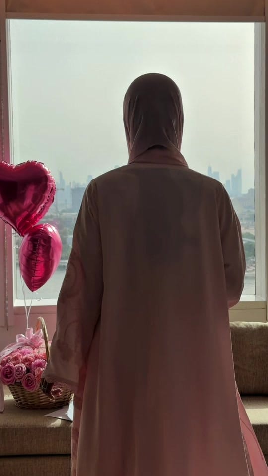 Post 10 by Noura on TikTok (video)