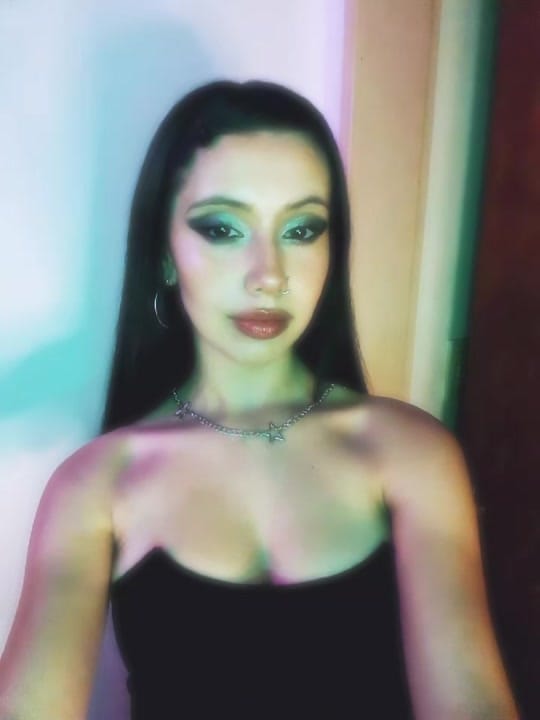 Post 6 by Momi💋 on TikTok (video)