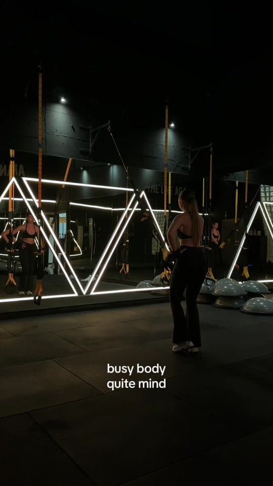 Post 2 by Ana🤍 on TikTok (video)