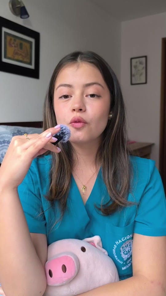 Post 4 by Bela  ✨Med student✨ on TikTok (video)