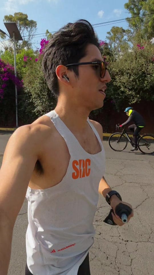 Post 3 by Gus Medina on TikTok (video)
