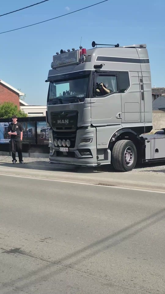Post 8 by Joppe_H🚛🚨 on TikTok (video)