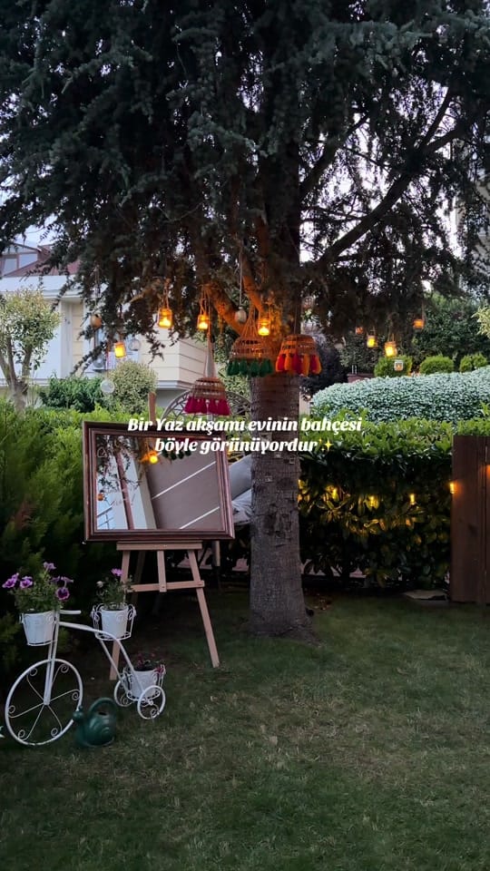 Post 2 by Postcardsbypinar on TikTok (video)
