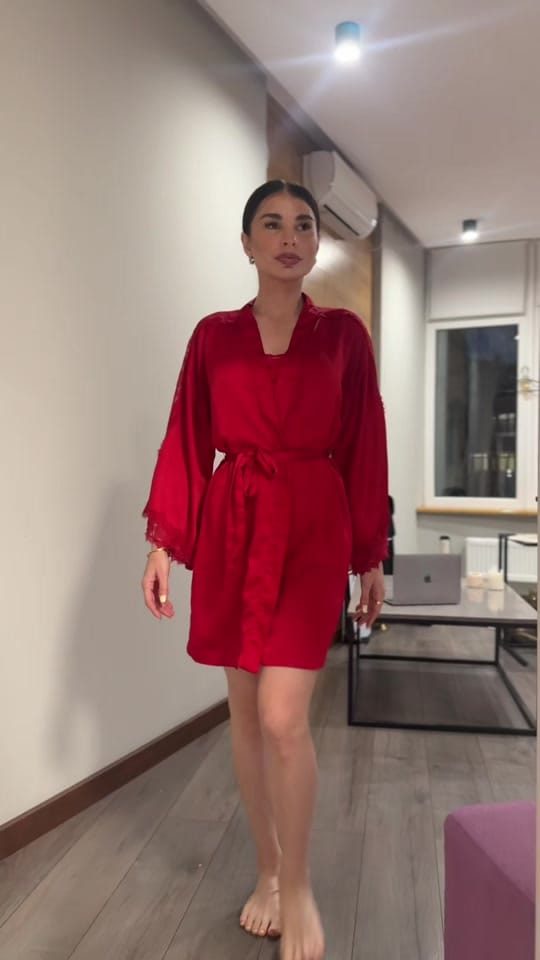 Post 3 by Karyna in Dubai on TikTok (video)