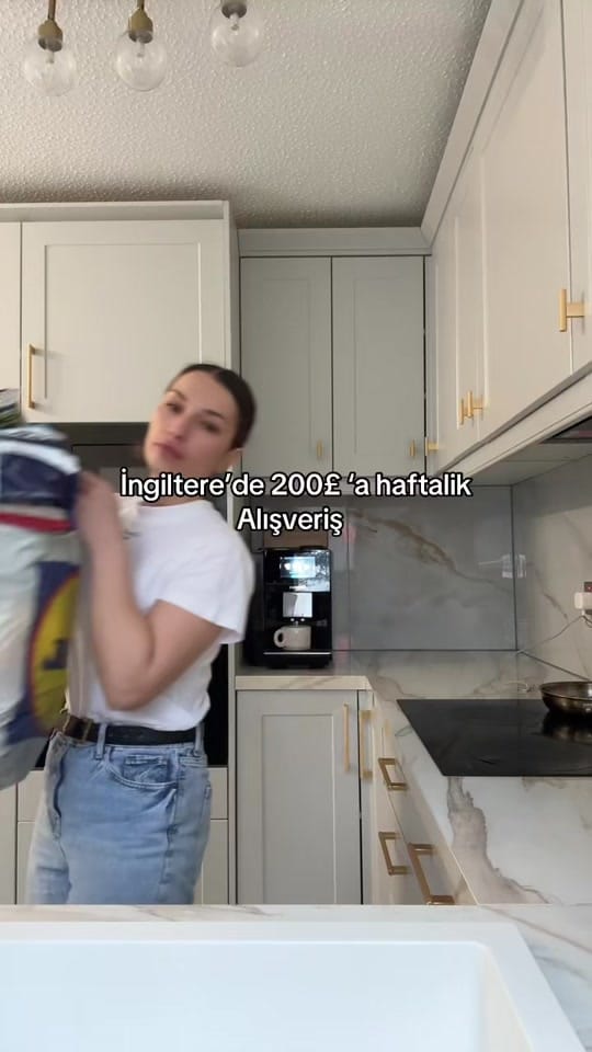 Post 9 by Sevi Suleymanova on TikTok (video)