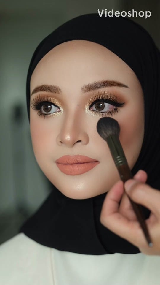 Post 8 by applebusana on TikTok (video)