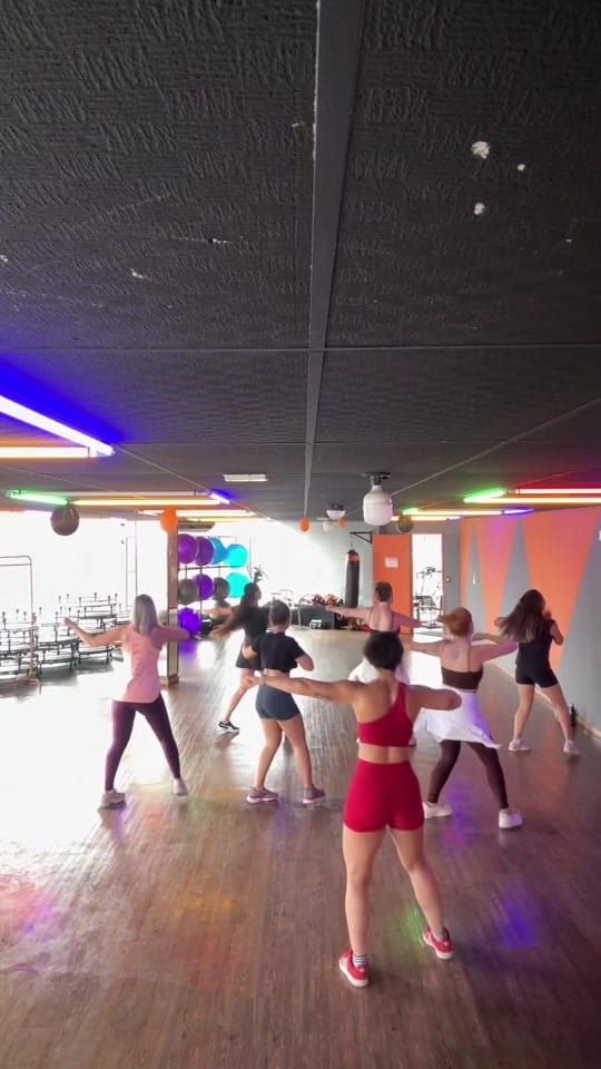 Post 5 by Marjorie Sant'Anna on TikTok (video)
