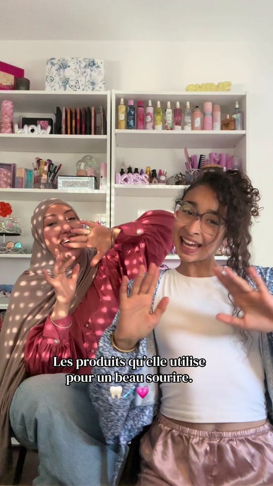 Post 3 by amelAydine on TikTok (video)