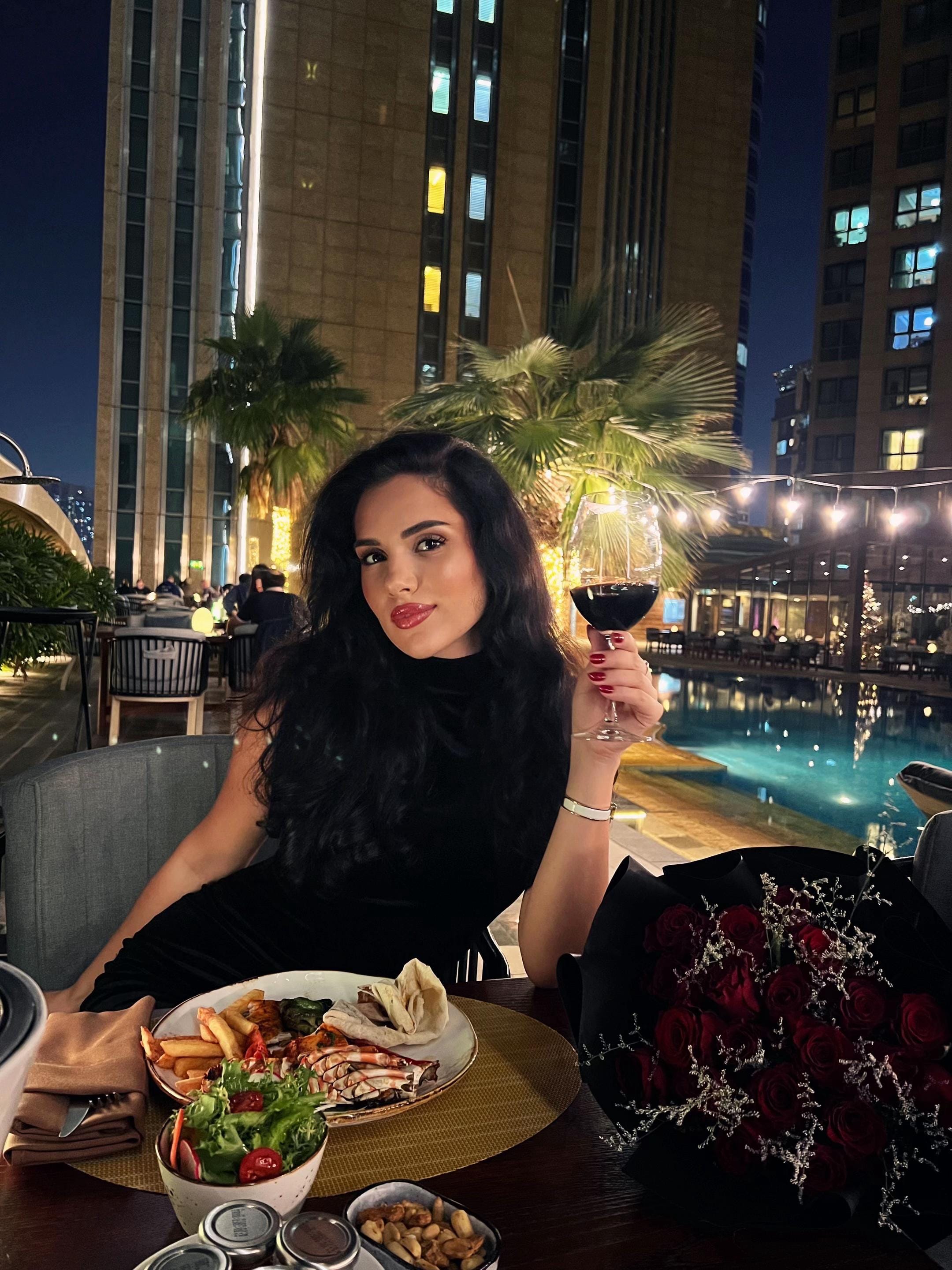 Post 10 by DARYNA V on TikTok (video)