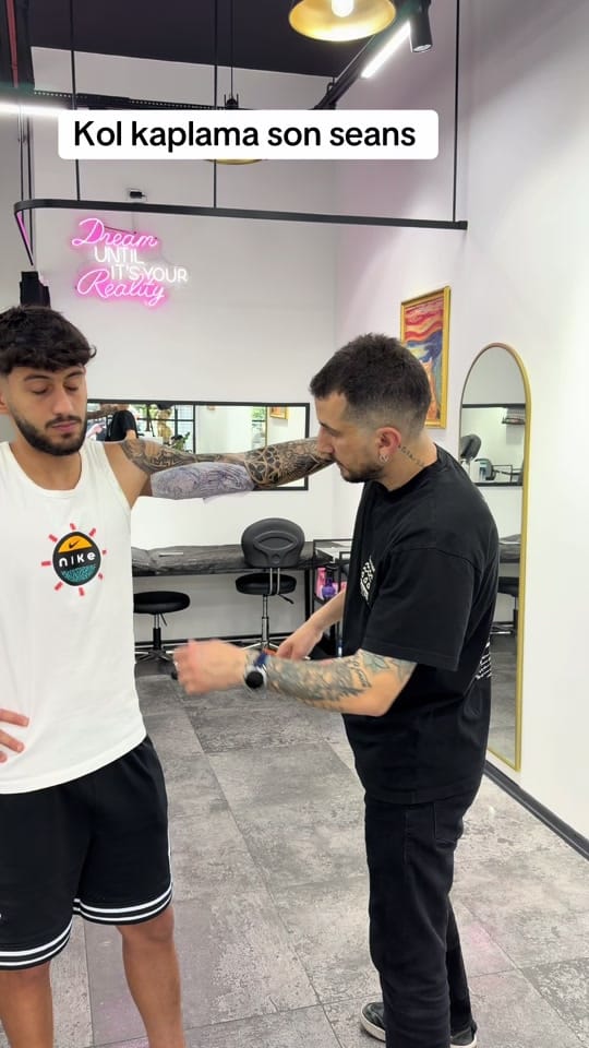 Post 3 by ENGİN KARAHASAN on TikTok (video)