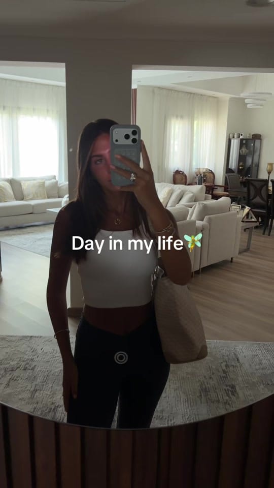 Post 1 by Maryamelzz on TikTok (video)
