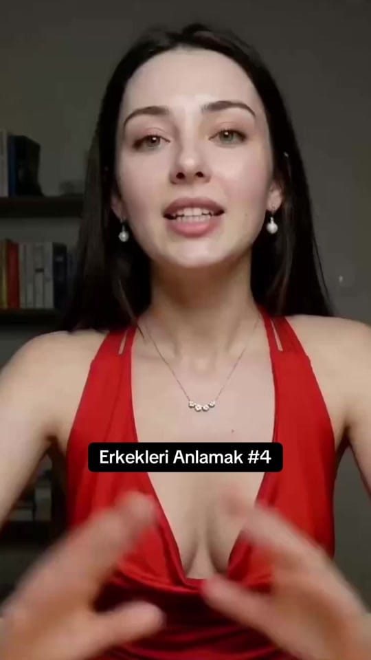 Post 10 by Ela Pelvin Saracı on TikTok (video)