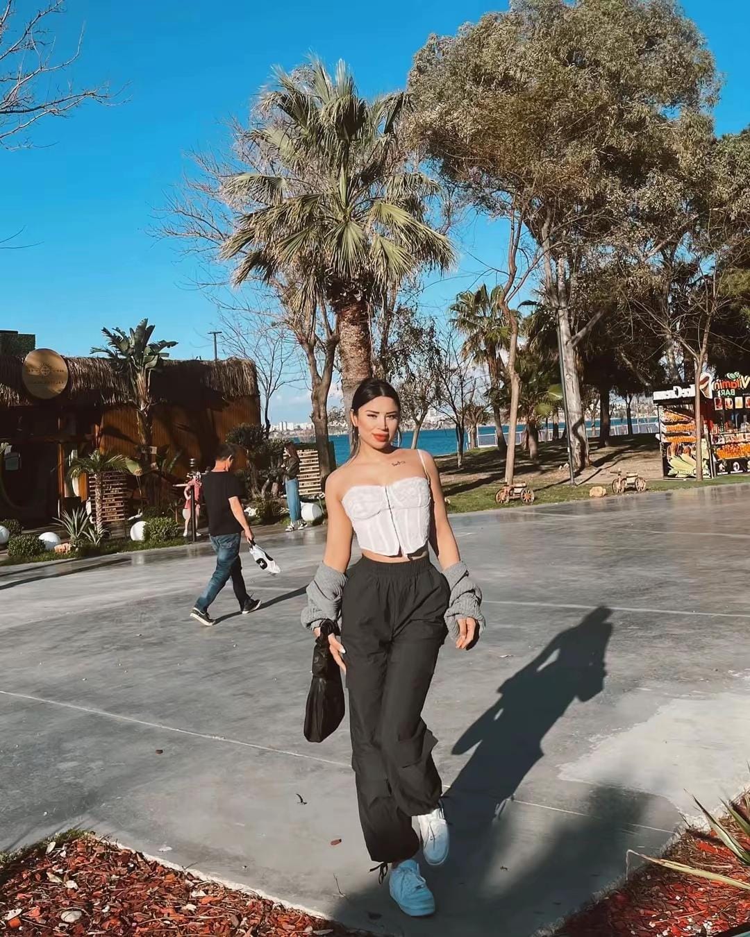 Post 2 by Lerulka on TikTok (video)