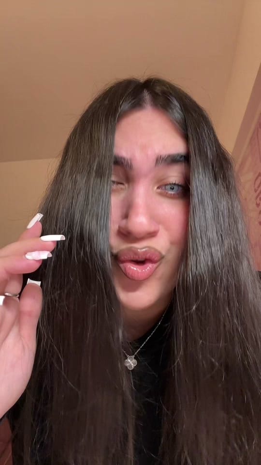 Post 3 by sabrina guida on TikTok (video)