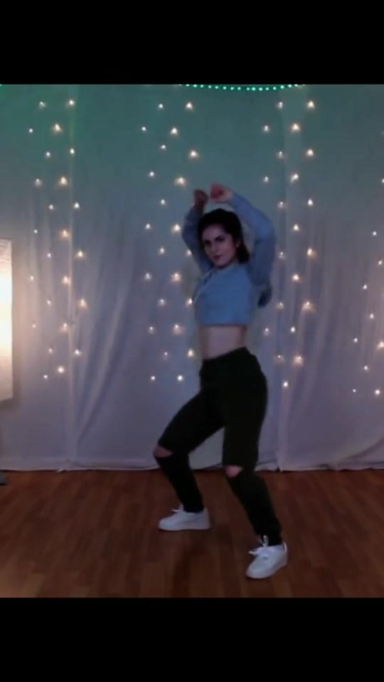 Post 9 by Elif Karaman on TikTok (video)