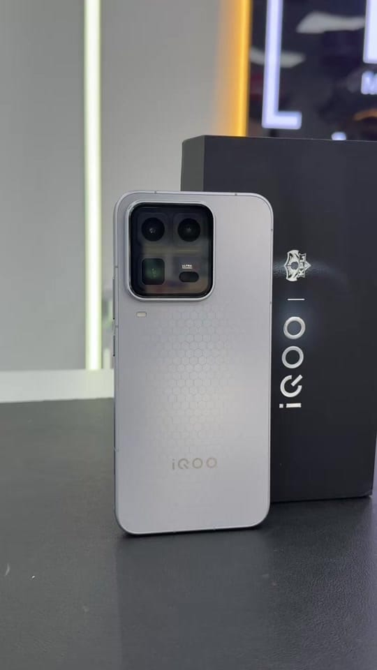 Post 1 by HOÀNG LÊ mobile-Biên Hoà 📱 on TikTok (video)