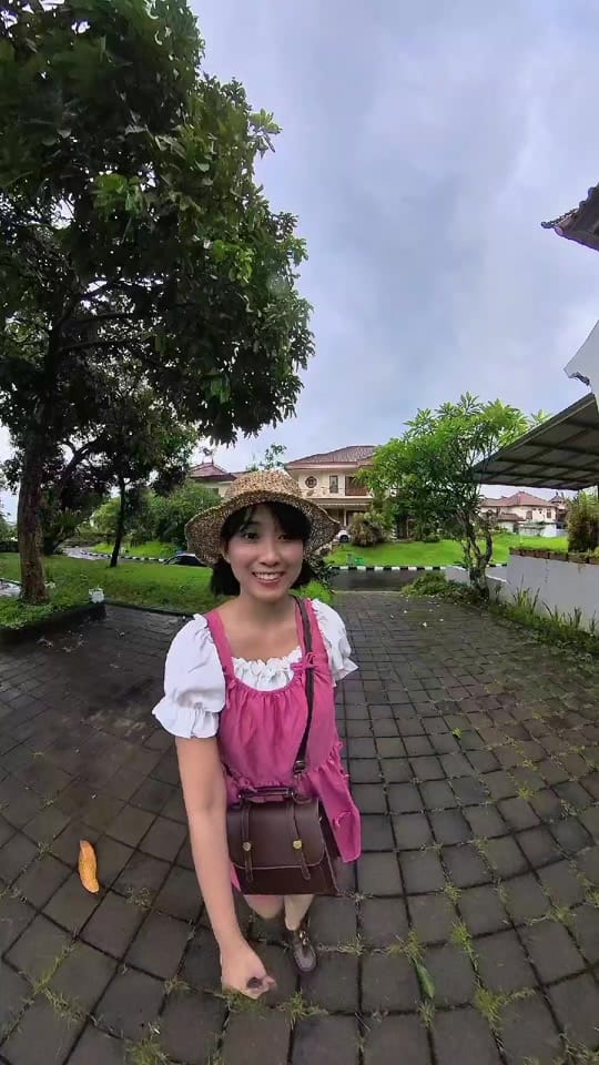 Post 3 by galaxiola on TikTok (video)