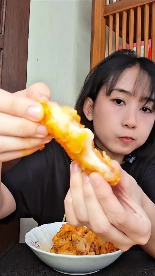Post 6 by galaxiola on TikTok (video)
