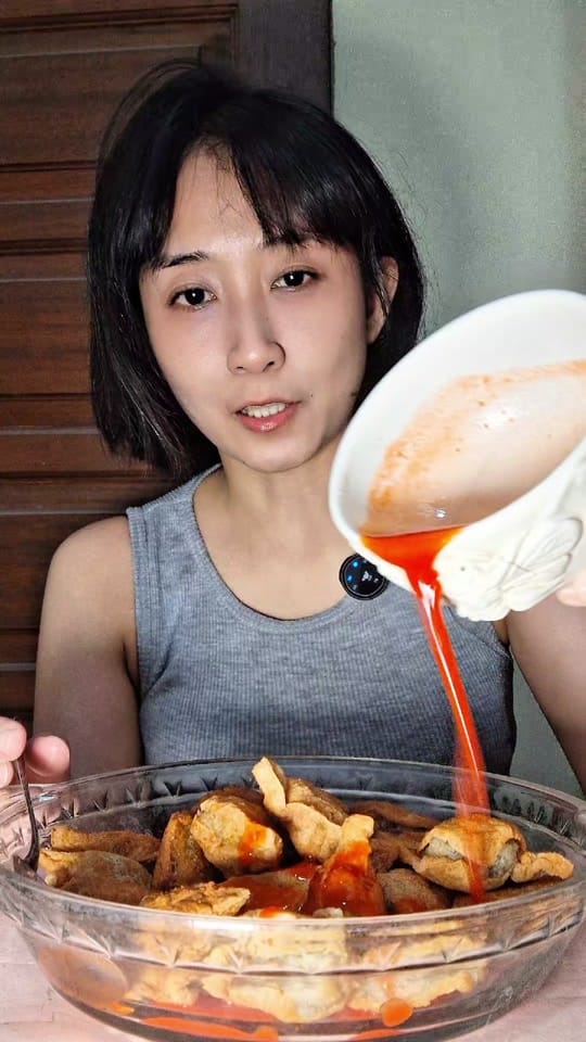 Post 1 by galaxiola on TikTok (video)