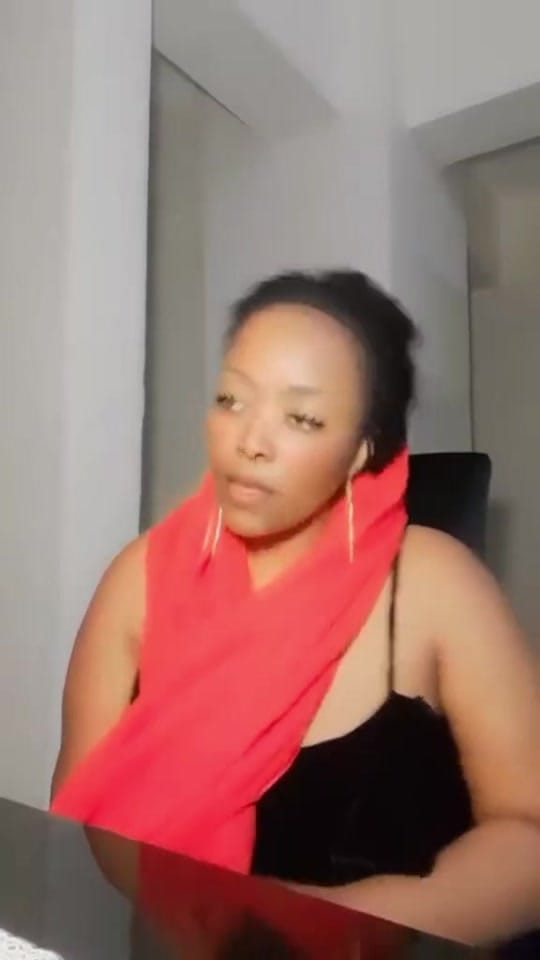 Post 2 by CAROLINEGOLDMUSIC HQ on TikTok (video)