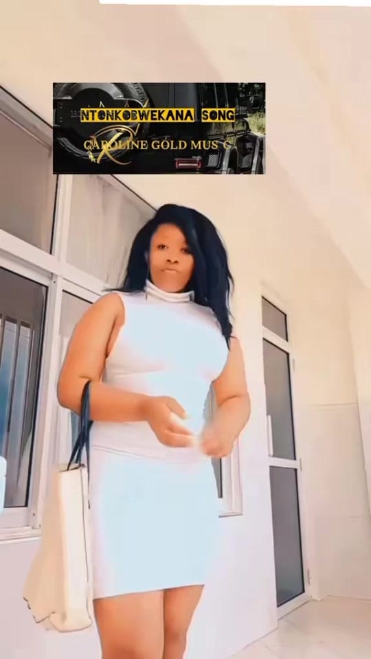 Post 8 by CAROLINEGOLDMUSIC HQ on TikTok (video)