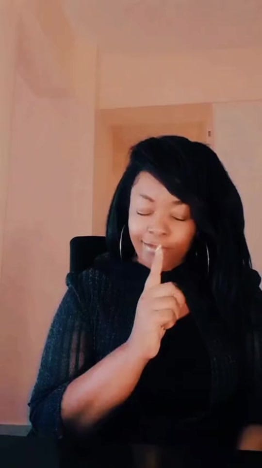 Post 7 by CAROLINEGOLDMUSIC HQ on TikTok (video)