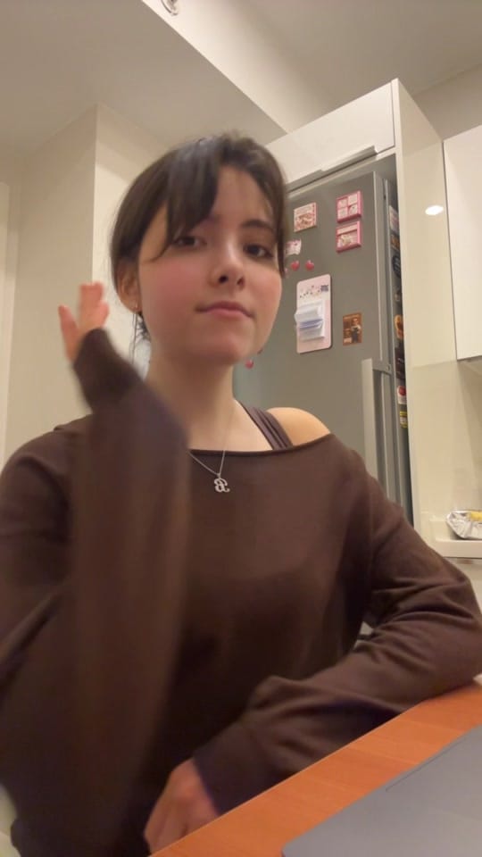 Post 2 by Beste Derin on TikTok (video)