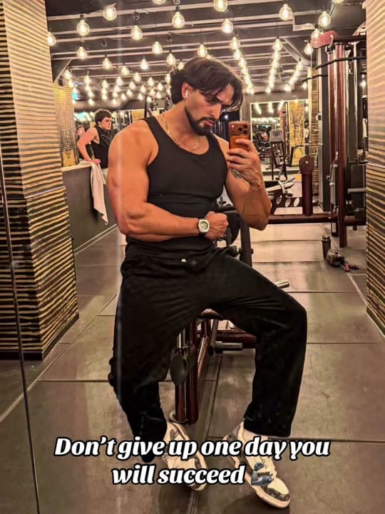 Post 4 by Edy on TikTok (video)