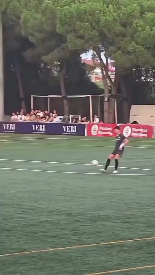 Post 6 by Edy on TikTok (video)