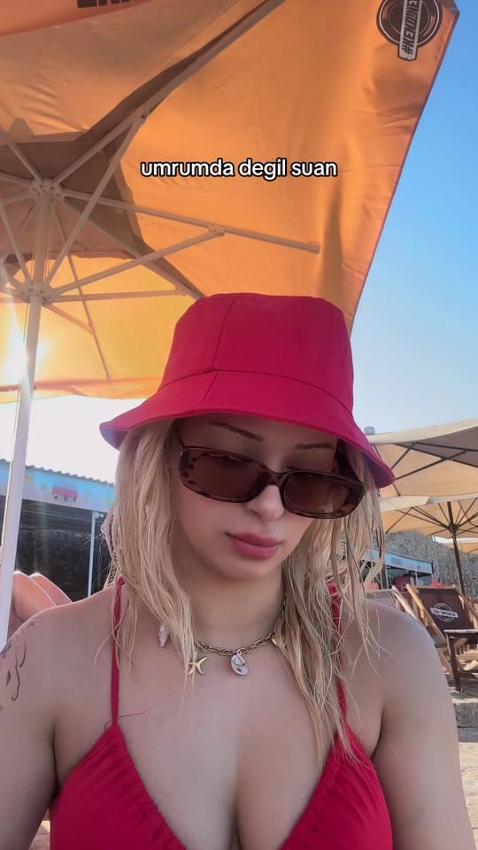 Post 2 by babyyceyy on TikTok (video)