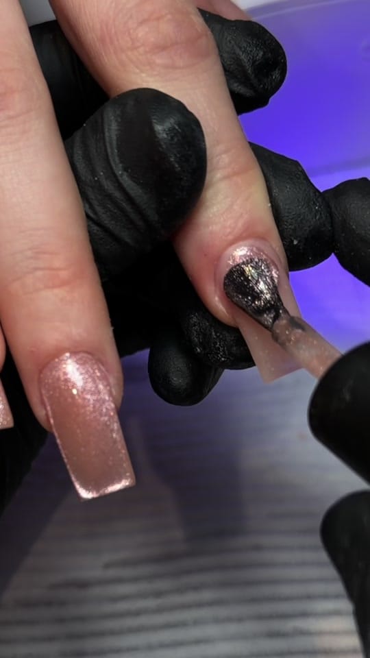Post 2 by Dubai nail tech on TikTok (video)
