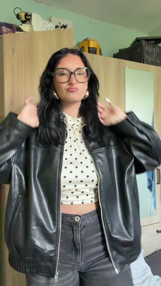 Post 8 by 니넝🥟🦙 on TikTok (video)