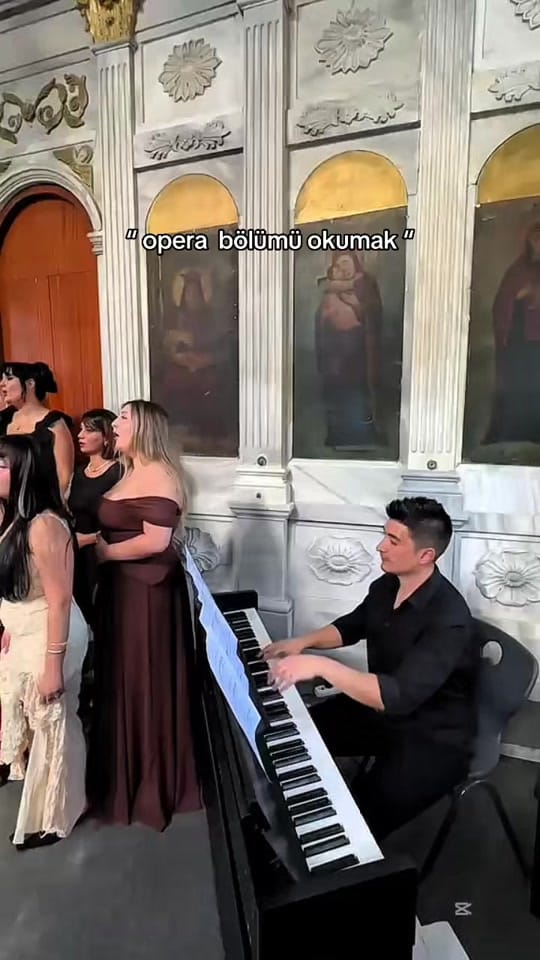 Post 1 by operestnur on TikTok (video)