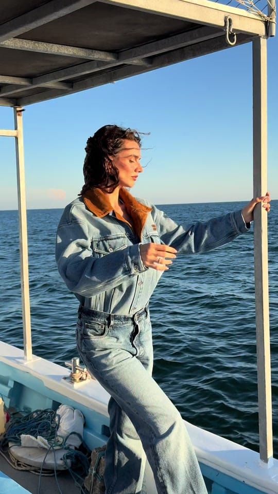 Post 4 by Aslı Sümen on TikTok (video)