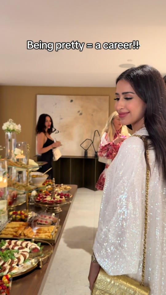 Post 9 by Linda ✨ Your rich bestie on TikTok (video)