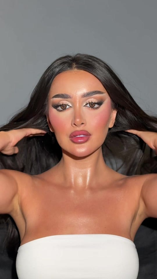 Post 5 by makeup_nour2 on TikTok (video)