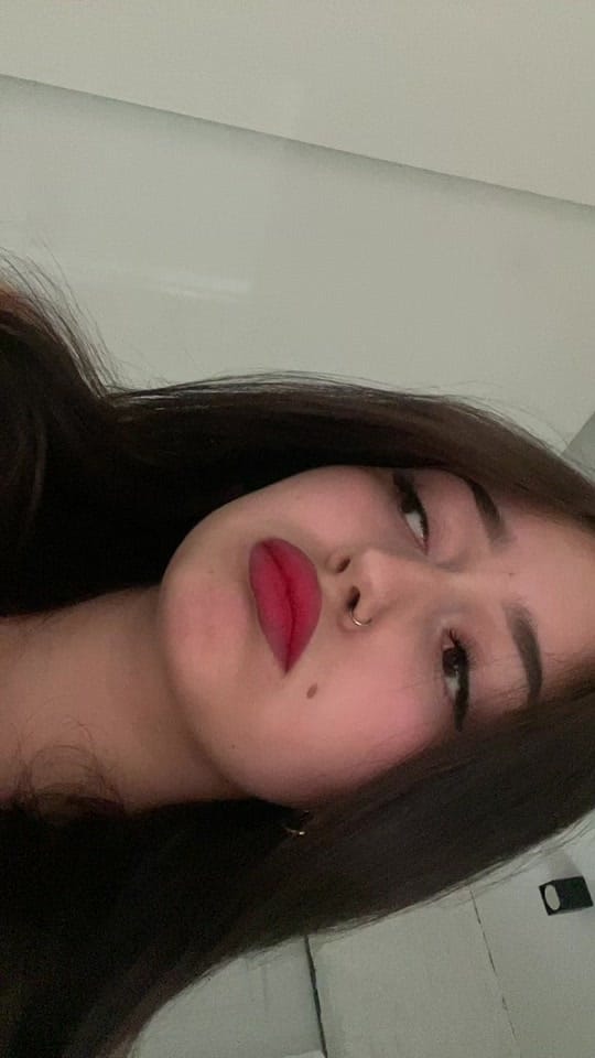 Post 2 by Veronika Ratsa on TikTok (video)