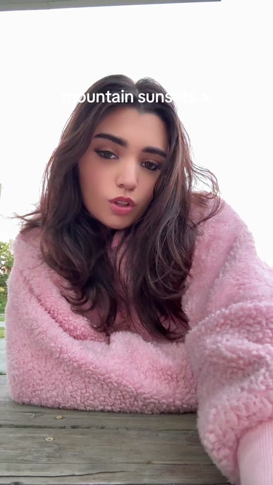 Post 6 by mia danae on TikTok (video)