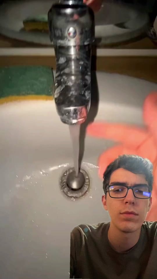 Post 10 by Alex - Programador Rumbero on TikTok (video)