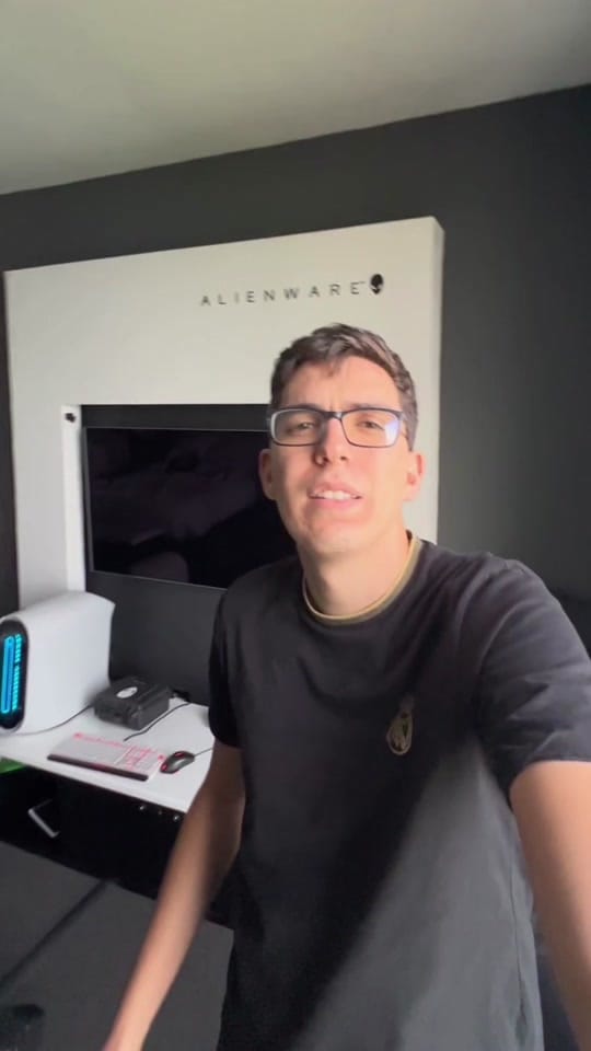 Post 9 by Alex - Programador Rumbero on TikTok (video)