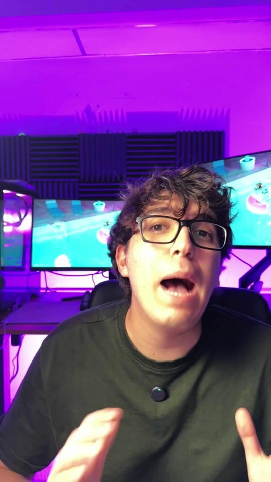Post 3 by Alex - Programador Rumbero on TikTok (video)