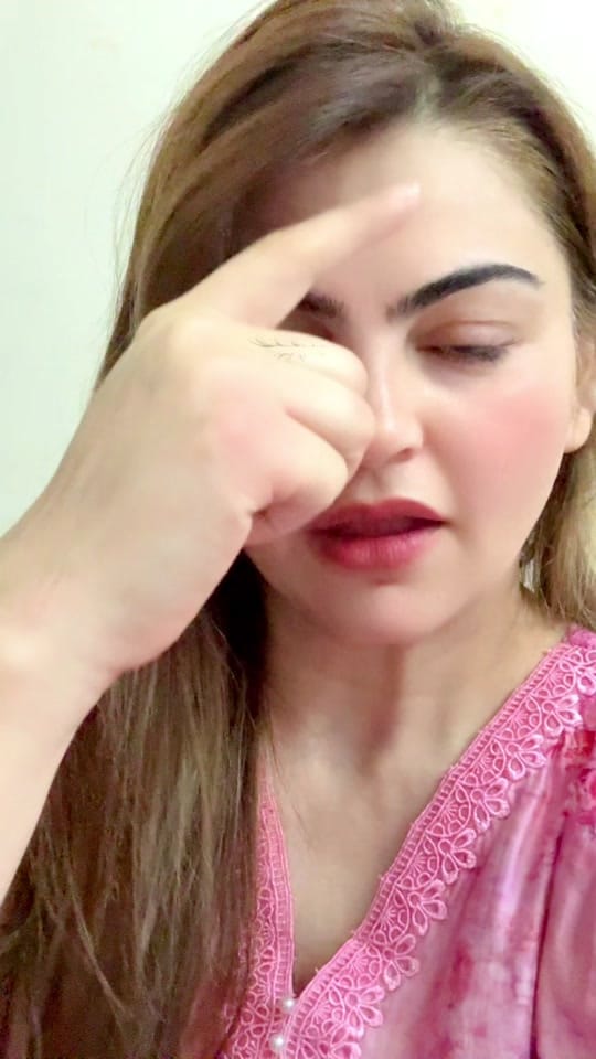 Post 8 by Humaira's Array on TikTok (video)