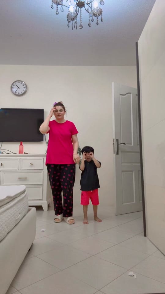 Post 6 by Humaira's Array on TikTok (video)