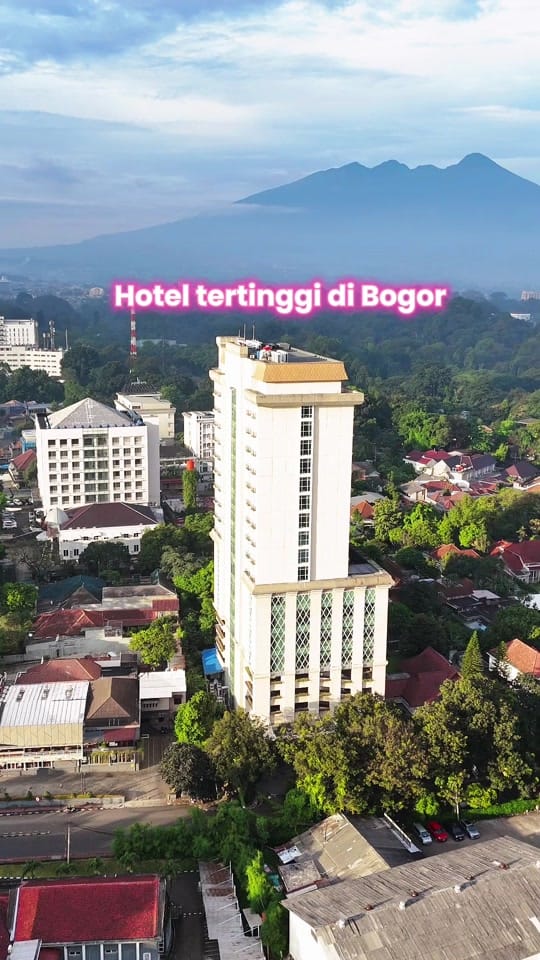Post 7 by Jhon's Journey on TikTok (video)