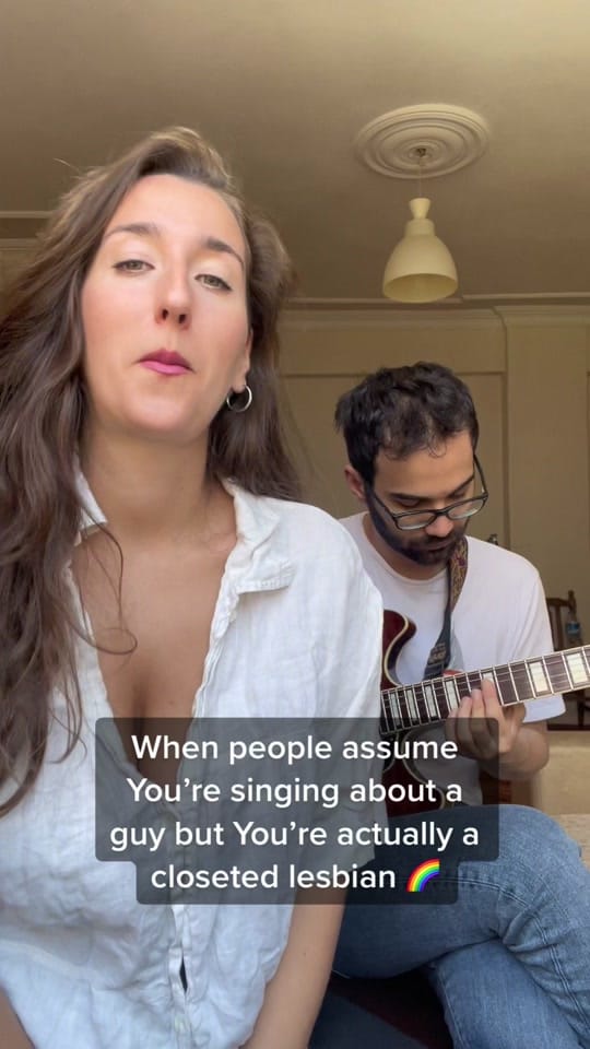 Post 2 by Liana Georgi on TikTok (video)