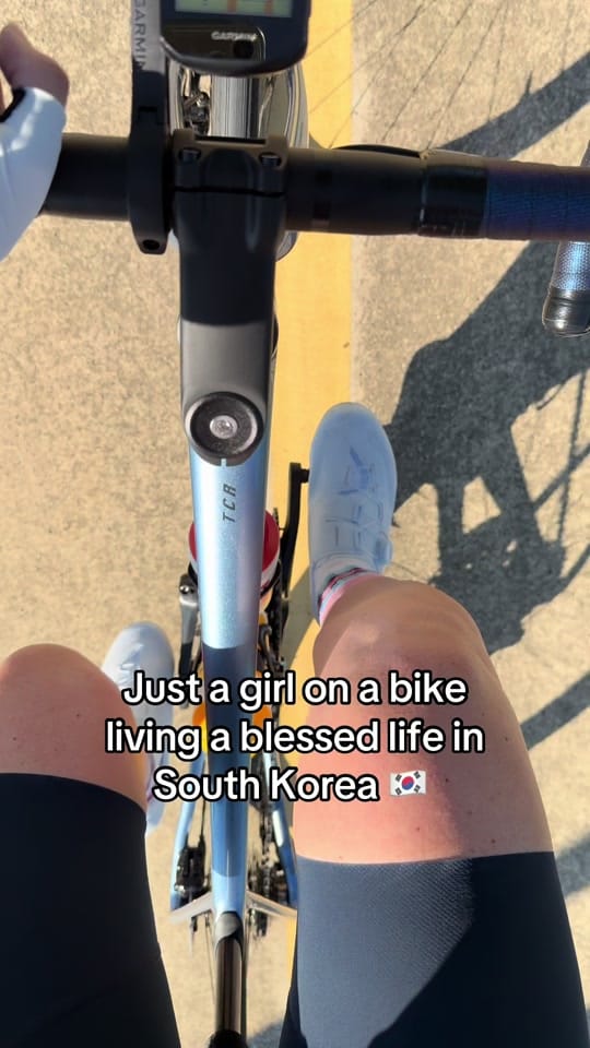 Post 5 by LydzinKorea on TikTok (video)