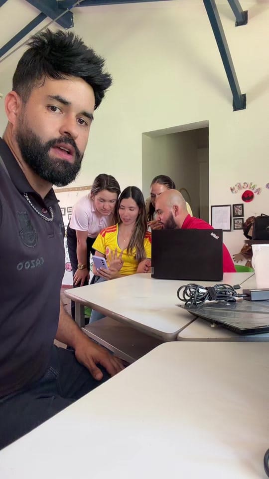 Post 1 by C-Bass Andrioli Gome on TikTok (video)